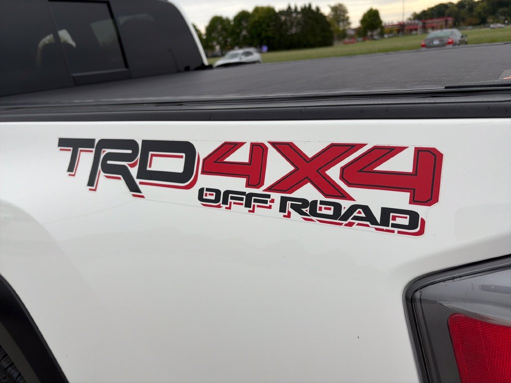 Used 2021 Toyota Tacoma TRD Off-Road AWD/4WD image 6