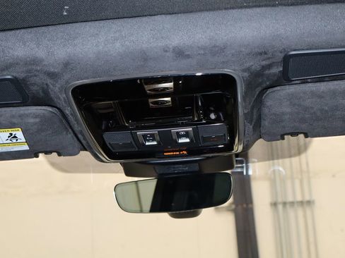 Used 2017 Land Rover Range Rover Autobiography image 31