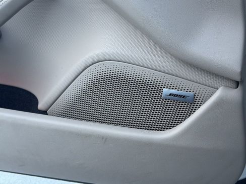 Certified 2025 Porsche Taycan 4S image 26