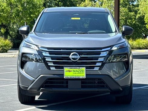 Used 2025 Nissan Rogue S image 7