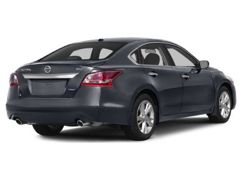 Used 2015 Nissan Altima 2.5 SV w/ Convenience Package image 3