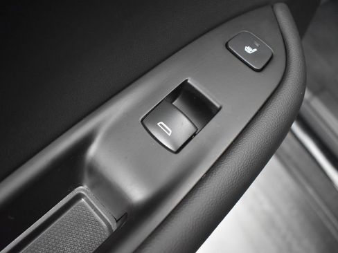 Used 2024 Chevrolet Blazer RS w/ Enhanced Convenience Package image 10