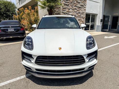 Used 2020 Porsche Macan AWD/4WD image 10