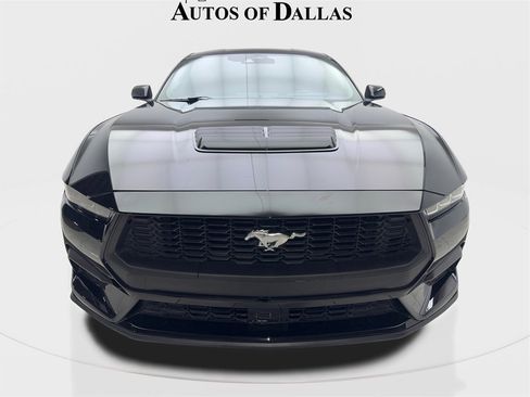 Used 2024 Ford Mustang Coupe image 3