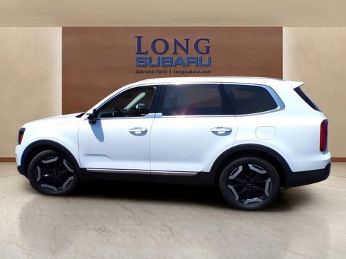 Used 2023 Kia Telluride S w/ S Sunroof Package AWD/4WD image 2
