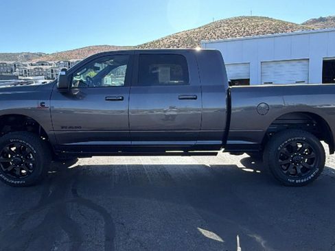 Used 2025 RAM 2500 Laramie AWD/4WD image 6