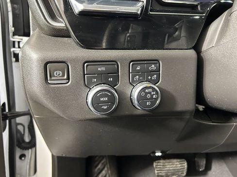 Used 2023 GMC Sierra 1500 SLT w/ SLT Convenience Package image 20