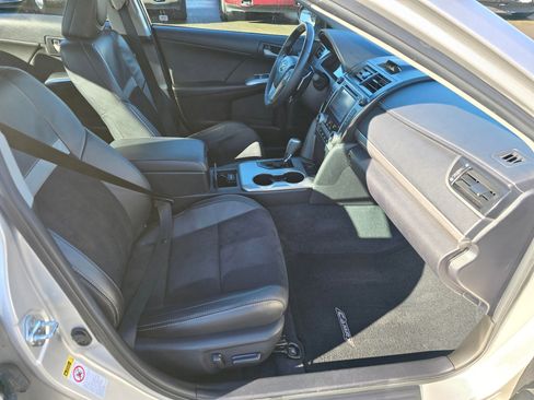 Used 2012 Toyota Camry SE image 33