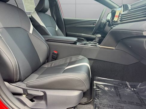 Used 2026 Toyota Camry XLE FWD image 17