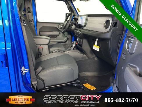 New 2026 Jeep Wrangler Unlimited Sport image 33