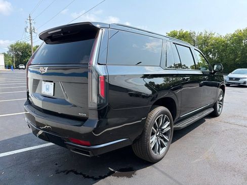 Used 2022 Cadillac Escalade ESV Sport AWD/4WD image 5