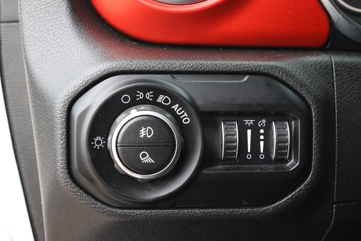 Used 2020 Jeep Gladiator Rubicon AWD/4WD image 21