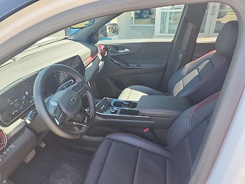 Certified 2025 Chevrolet Equinox RS w/ Safety and Technology Package AWD/4WD image 13