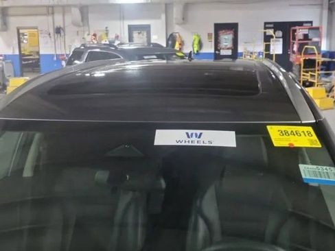 Used 2023 Nissan Rogue SV w/ SV Premium B Package image 9