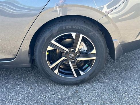 New 2025 Nissan Sentra SV image 11