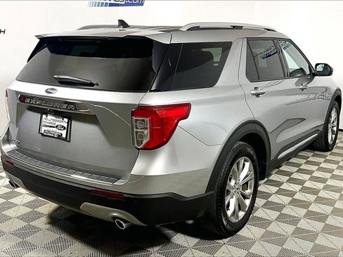 Certified 2024 Ford Explorer Limited image 9