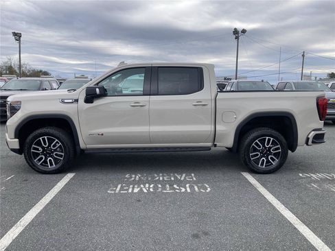 New 2026 GMC Sierra 1500 AT4 w/ AT4 Premium Package AWD/4WD image 8