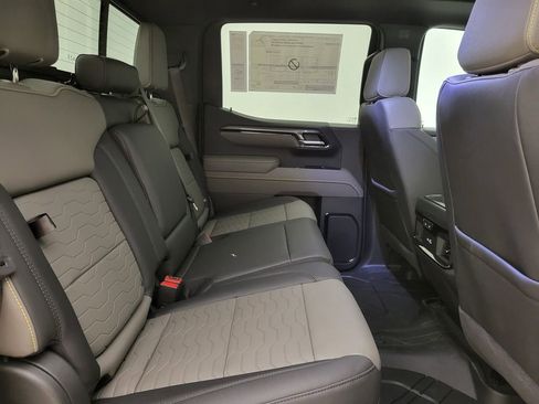 New 2026 Chevrolet Silverado 1500 ZR2 image 46