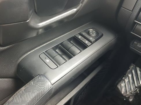 Used 2024 Toyota Tacoma SR5 RWD image 18