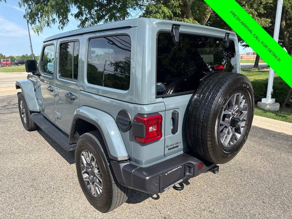 Used 2026 Jeep Wrangler Unlimited Sahara AWD/4WD image 39
