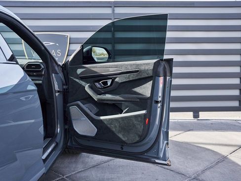 Used 2024 Lamborghini Urus Performante image 28