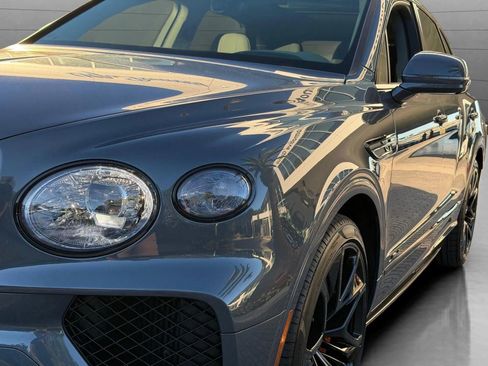 New 2026 Bentley Bentayga Speed AWD/4WD image 16