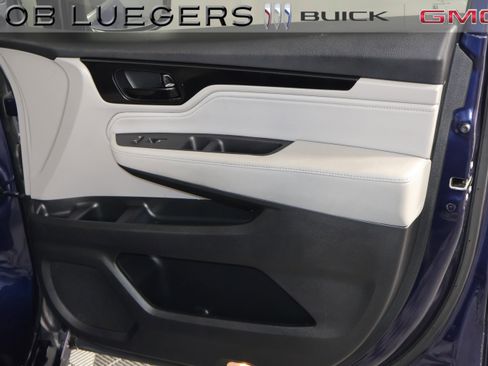 Used 2023 Honda Odyssey Touring image 17