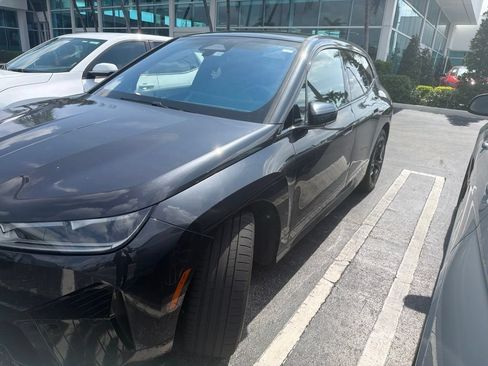 Used 2024 BMW iX xDrive50 w/ Premium Package AWD/4WD image 7