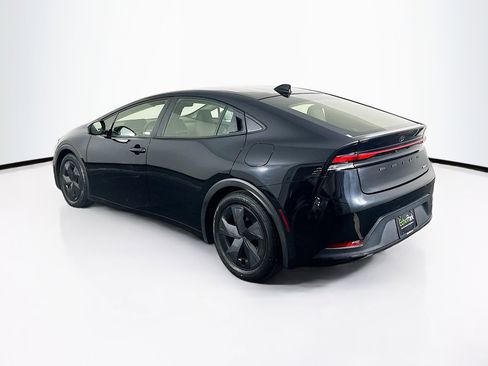 Used 2024 Toyota Prius LE image 5