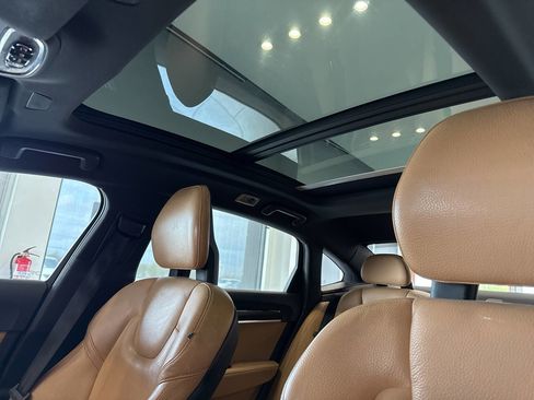 Used 2018 Volvo S90 T5 Momentum w/ Convenience Package image 27