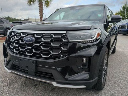 Used 2025 Ford Explorer Platinum w/ Ultimate Package AWD/4WD image 8