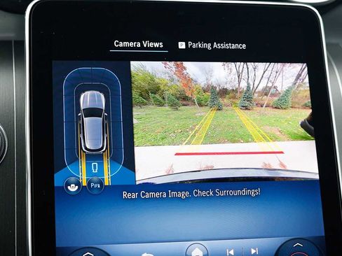 Used 2026 Mercedes-Benz GLC 300 4MATIC image 16