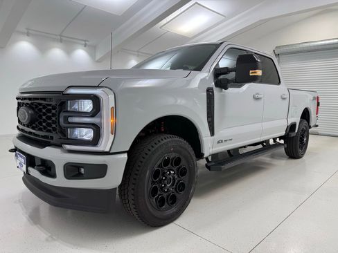 New 2026 Ford F250 Lariat w/ Black Appearance Package image 3