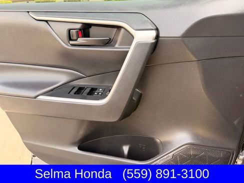 Used 2023 Toyota RAV4 LE image 13
