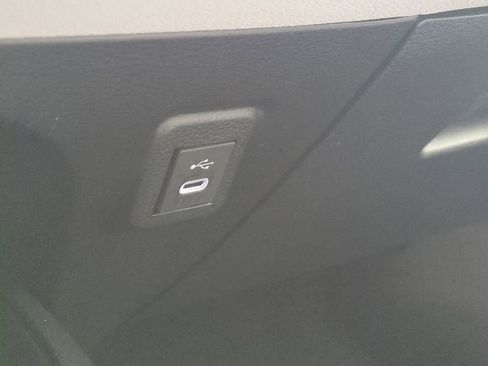 Certified 2025 Toyota Corolla LE image 21