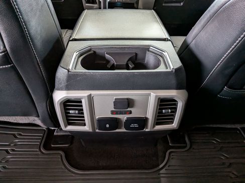 Used 2019 Ford F150 Lariat w/ Equipment Group 502A Luxury image 29