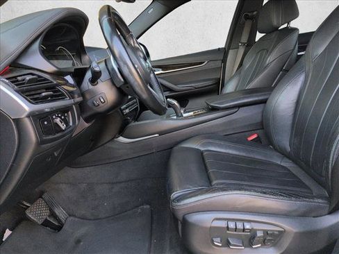 Used 2019 BMW X6 xDrive35i w/ M Sport Package image 15