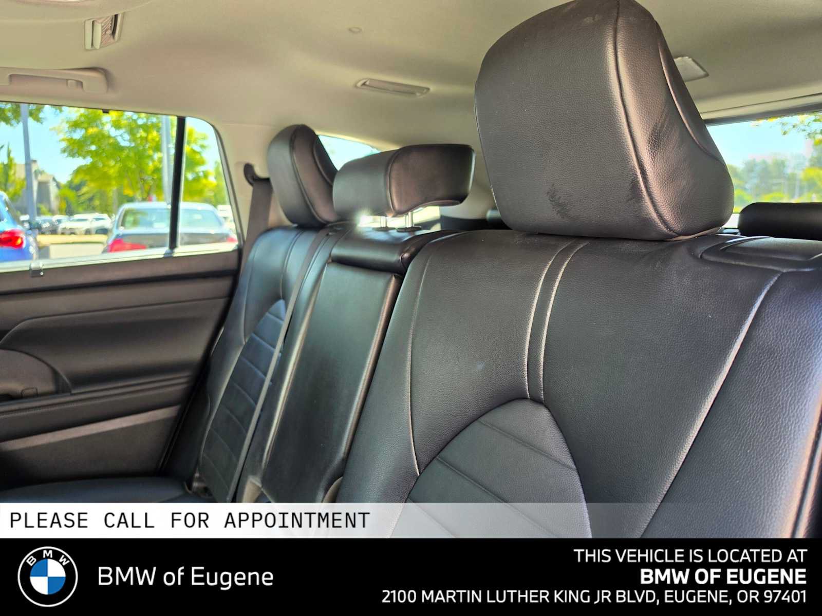 Used 2022 Toyota Highlander XLE AWD/4WD image 21