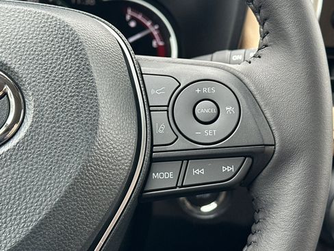 New 2025 Toyota RAV4 XLE Premium image 28