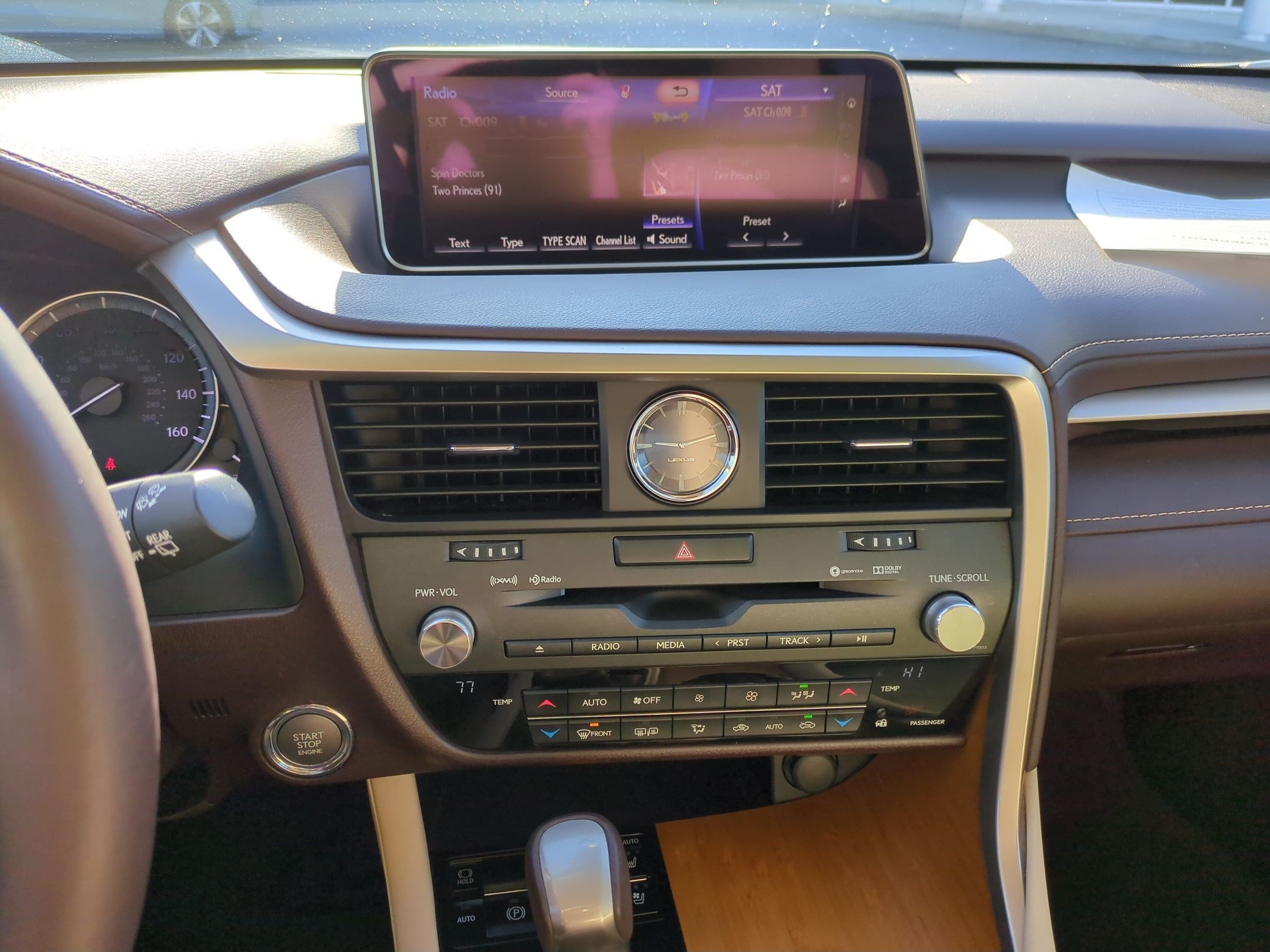 Used 2017 Lexus RX 350 AWD w/ Premium Package image 21