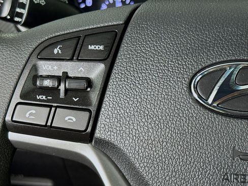 Used 2019 Hyundai Tucson SE image 13