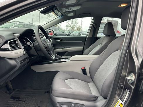 Certified 2020 Toyota Camry LE image 14