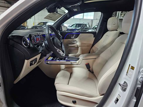 New 2026 Mercedes-Benz GLB 250 4MATIC image 25