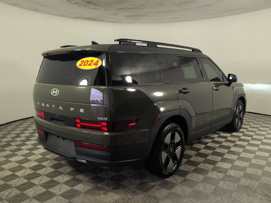Used 2024 Hyundai Santa Fe SEL FWD image 6