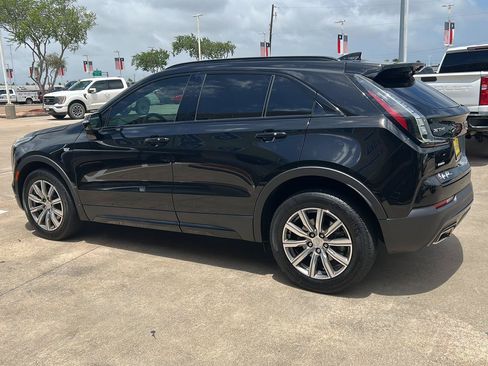 Used 2022 Cadillac XT4 Sport w/ Comfort Package AWD/4WD image 4