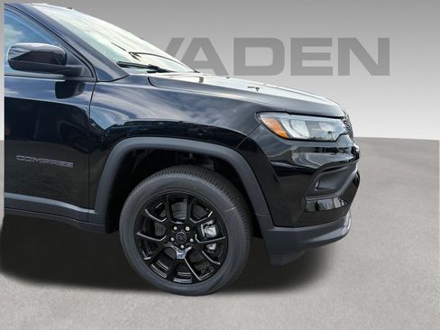 New 2026 Jeep Compass Latitude AWD/4WD image 28
