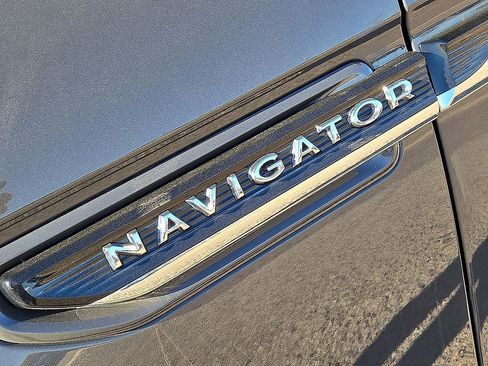 Used 2023 Lincoln Navigator Black Label image 12