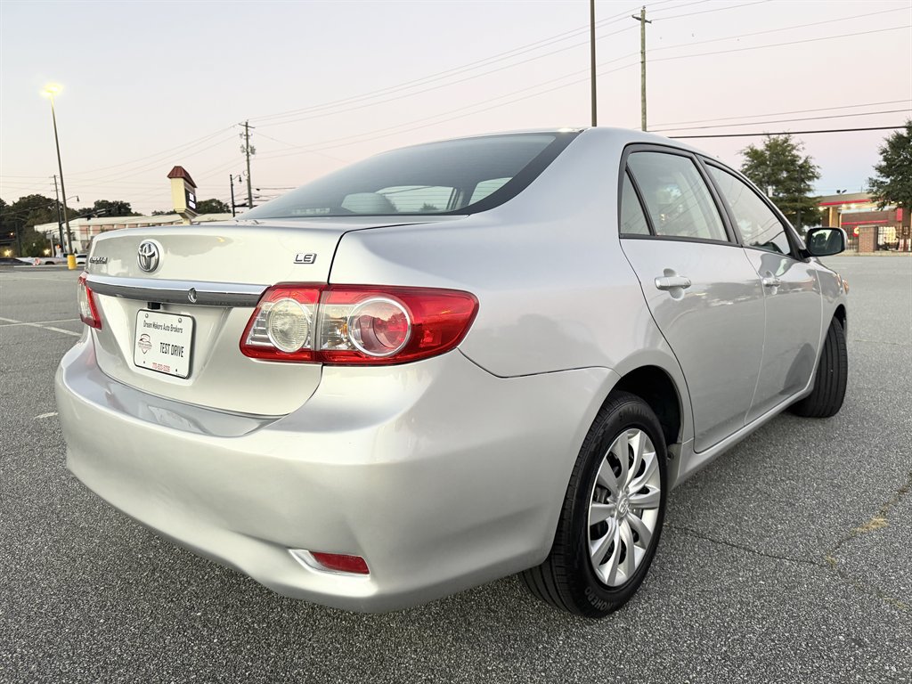 Used 2012 Toyota Corolla LE FWD image 25