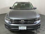 Used 2018 Volkswagen Tiguan SEL image 2