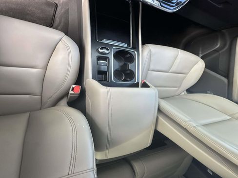 Used 2024 Lincoln Corsair FWD image 24